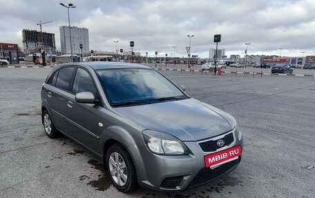 KIA Rio II, 2011 год, 650 000 рублей, 6 фотография