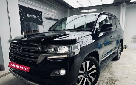 Toyota Land Cruiser 200, 2016 год, 4 800 000 рублей, 2 фотография