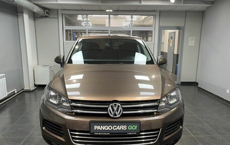 Volkswagen Touareg III, 2010 год, 1 699 000 рублей, 2 фотография