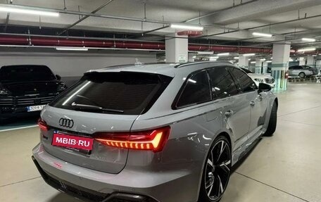 Audi RS 6, 2023 год, 19 000 000 рублей, 15 фотография