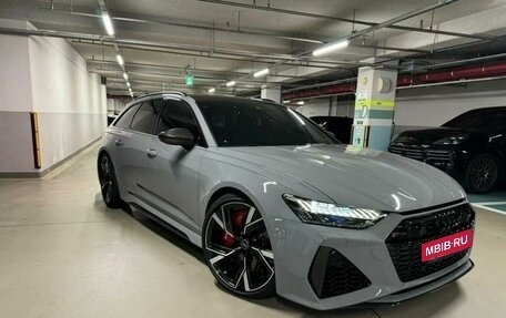 Audi RS 6, 2023 год, 19 000 000 рублей, 14 фотография