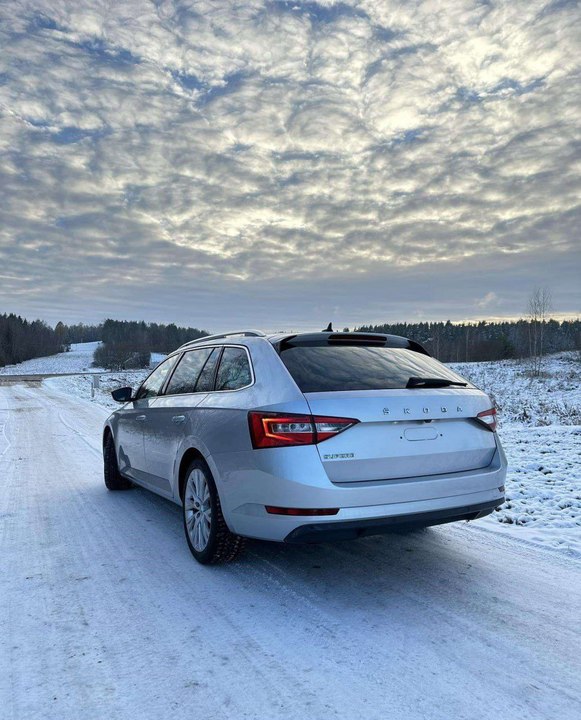 Skoda Superb III рестайлинг, 2020 год, 1 950 000 рублей, 5 фотография