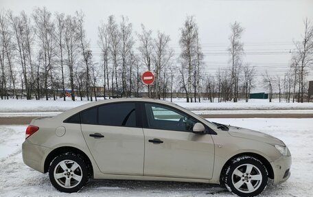 Chevrolet Cruze II, 2011 год, 647 000 рублей, 5 фотография