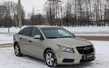 Chevrolet Cruze II, 2011 год, 647 000 рублей, 3 фотография