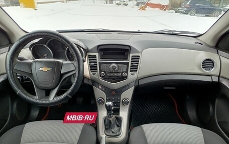 Chevrolet Cruze II, 2011 год, 647 000 рублей, 17 фотография