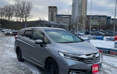 Honda Shuttle II, 2015 год, 1 550 000 рублей, 1 фотография