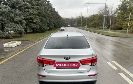 KIA Rio III рестайлинг, 2016 год, 895 000 рублей, 13 фотография