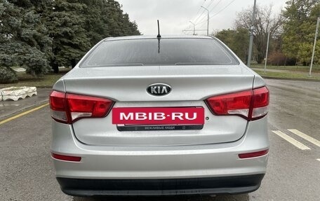 KIA Rio III рестайлинг, 2016 год, 895 000 рублей, 12 фотография