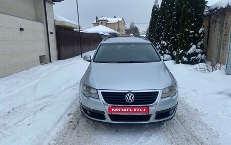 Volkswagen Passat B6, 2007 год, 665 000 рублей, 2 фотография