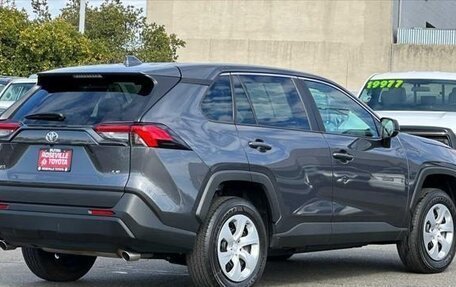 Toyota RAV4, 2023 год, 5 353 000 рублей, 6 фотография