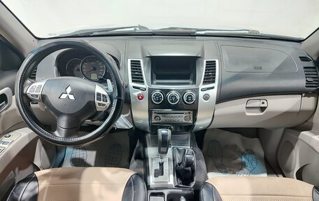 Mitsubishi Pajero Sport II рестайлинг, 2012 год, 1 650 000 рублей, 15 фотография