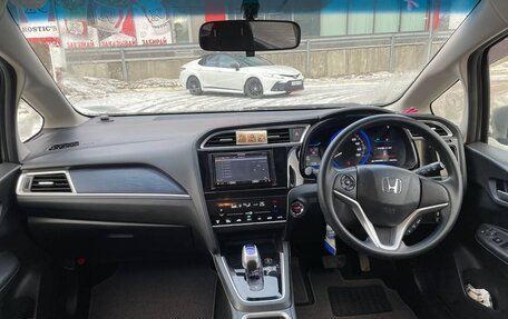 Honda Shuttle II, 2015 год, 1 550 000 рублей, 11 фотография