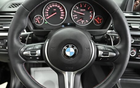 BMW 3 серия, 2017 год, 1 755 000 рублей, 11 фотография