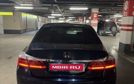 Honda Accord IX рестайлинг, 2013 год, 2 200 000 рублей, 11 фотография