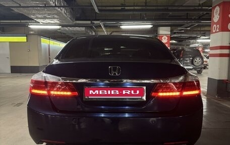 Honda Accord IX рестайлинг, 2013 год, 2 200 000 рублей, 10 фотография