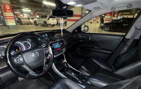 Honda Accord IX рестайлинг, 2013 год, 2 200 000 рублей, 23 фотография