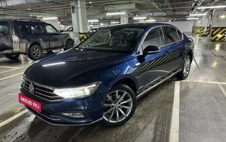 Volkswagen Passat B8 рестайлинг, 2020 год, 3 050 000 рублей, 28 фотография