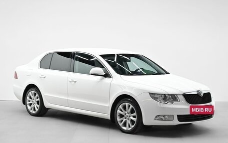 Skoda Superb III рестайлинг, 2010 год, 895 000 рублей, 2 фотография