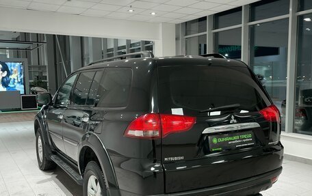 Mitsubishi Pajero Sport II рестайлинг, 2014 год, 1 900 000 рублей, 8 фотография