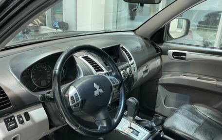 Mitsubishi Pajero Sport II рестайлинг, 2014 год, 1 900 000 рублей, 11 фотография