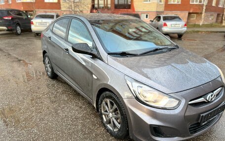 Hyundai Solaris II рестайлинг, 2011 год, 1 150 000 рублей, 3 фотография