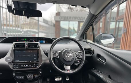 Toyota Prius IV XW50, 2018 год, 2 090 000 рублей, 27 фотография