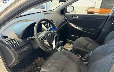 Hyundai Solaris II рестайлинг, 2011 год, 549 000 рублей, 8 фотография