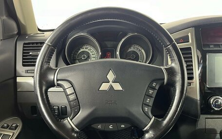 Mitsubishi Pajero IV, 2015 год, 2 875 000 рублей, 15 фотография