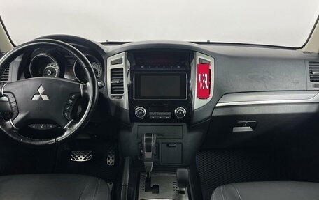 Mitsubishi Pajero IV, 2015 год, 2 875 000 рублей, 14 фотография