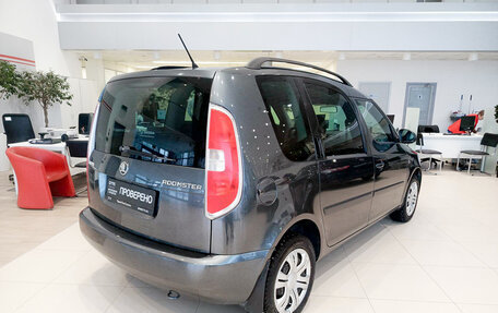 Skoda Roomster, 2013 год, 975 000 рублей, 9 фотография