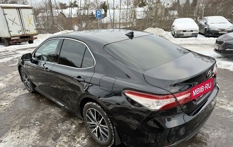 Toyota Camry, 2021 год, 3 650 000 рублей, 5 фотография