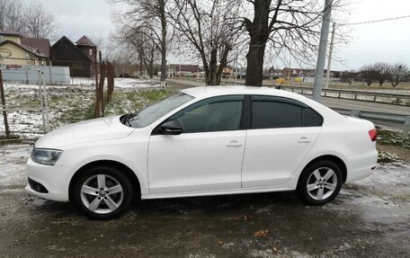 Volkswagen Jetta VI, 2012 год, 950 000 рублей, 2 фотография