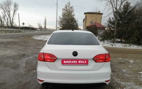 Volkswagen Jetta VI, 2012 год, 950 000 рублей, 3 фотография