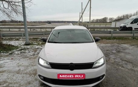 Volkswagen Jetta VI, 2012 год, 950 000 рублей, 4 фотография