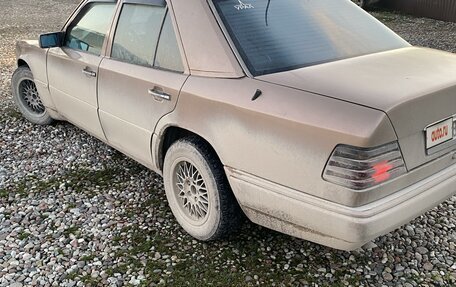 Mercedes-Benz W124, 1988 год, 450 000 рублей, 6 фотография