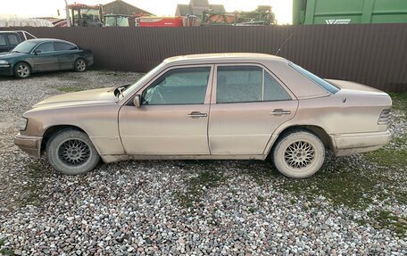 Mercedes-Benz W124, 1988 год, 450 000 рублей, 2 фотография