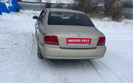 Hyundai Sonata IV рестайлинг, 2005 год, 500 000 рублей, 19 фотография