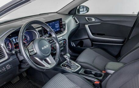 KIA cee'd III, 2022 год, 2 300 000 рублей, 10 фотография