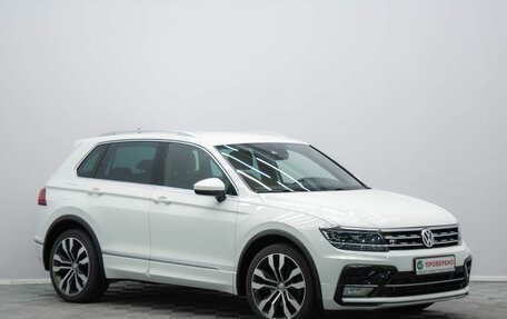 Volkswagen Tiguan II, 2017 год, 2 695 000 рублей, 3 фотография