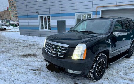 Cadillac Escalade III, 2010 год, 2 150 000 рублей, 2 фотография