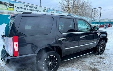 Cadillac Escalade III, 2010 год, 2 150 000 рублей, 6 фотография