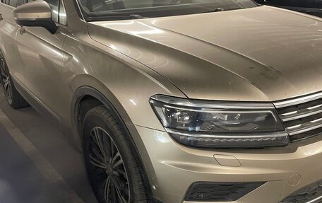 Volkswagen Tiguan II, 2017 год, 2 330 000 рублей, 2 фотография