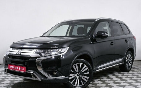 Mitsubishi Outlander III рестайлинг 3, 2019 год, 2 573 000 рублей, 1 фотография