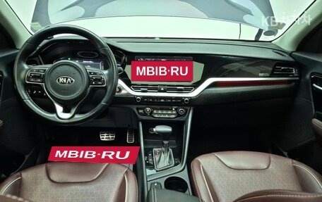 KIA Niro I, 2020 год, 2 300 000 рублей, 5 фотография