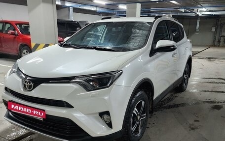 Toyota RAV4, 2017 год, 2 950 000 рублей, 3 фотография