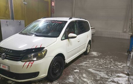 Volkswagen Touran III, 2014 год, 700 000 рублей, 5 фотография