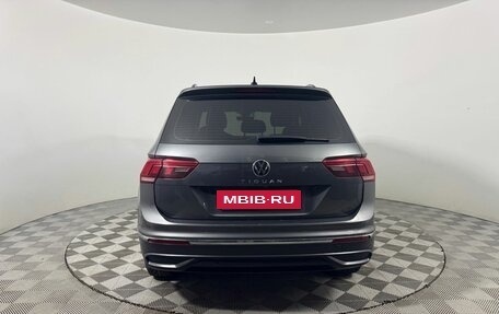 Volkswagen Tiguan II, 2021 год, 2 450 000 рублей, 6 фотография