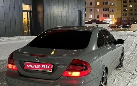 Mercedes-Benz CLK-Класс, 2004 год, 770 000 рублей, 3 фотография