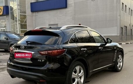 Infiniti FX II, 2011 год, 2 300 000 рублей, 3 фотография