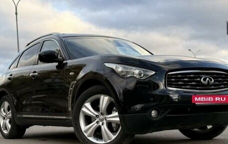 Infiniti FX II, 2011 год, 2 300 000 рублей, 17 фотография